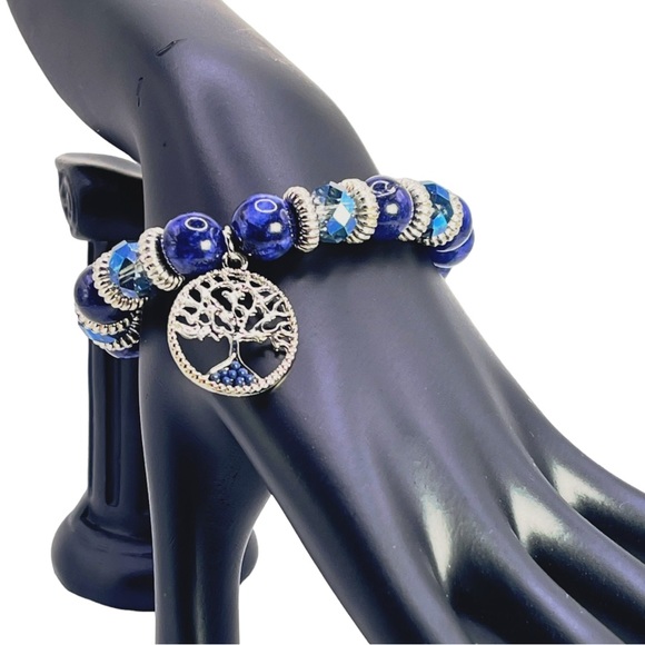 ๐ธ3/$15๐ธ Beaded Tree of Life Stretch Bracelet - Silver and Blue - Picture 3 of 5